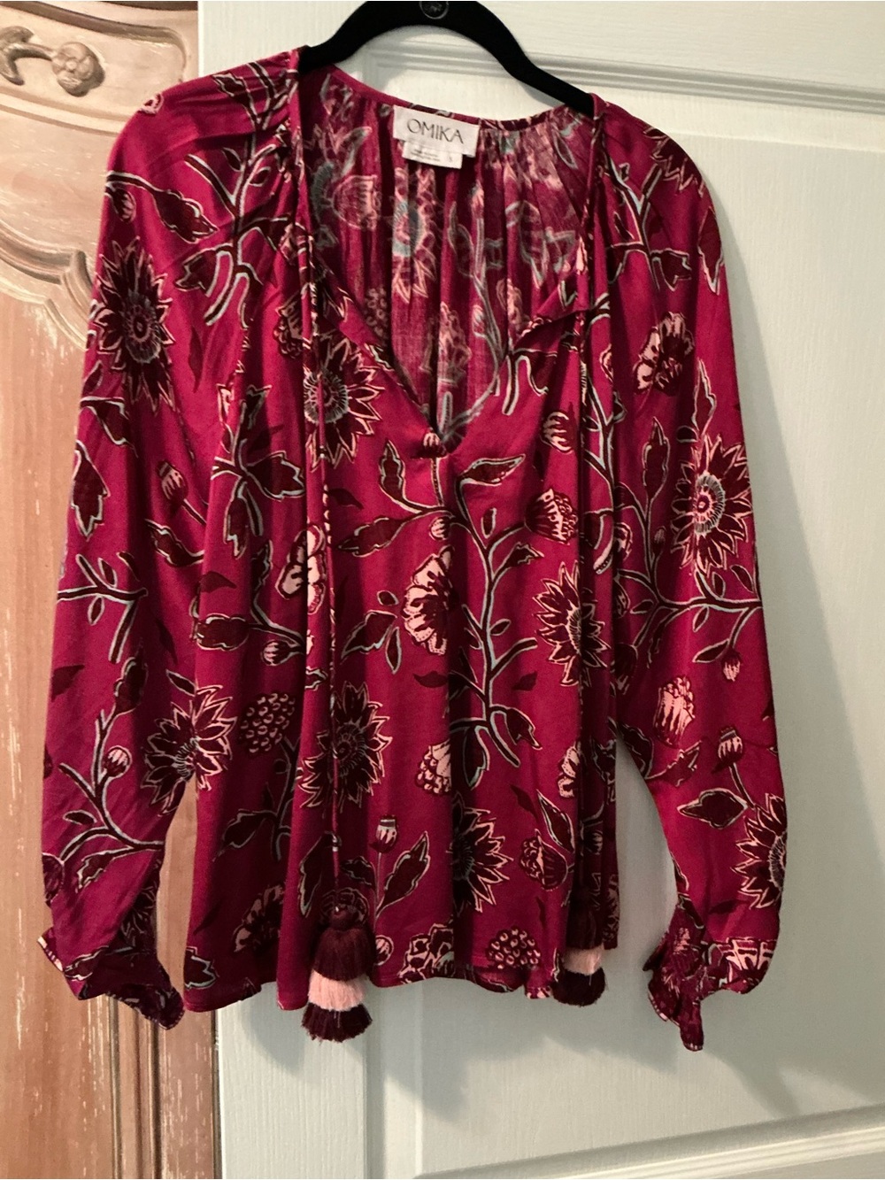 Omika Women's Peasant Fuchsia Floral V-Neck Long Sleeve Blouse